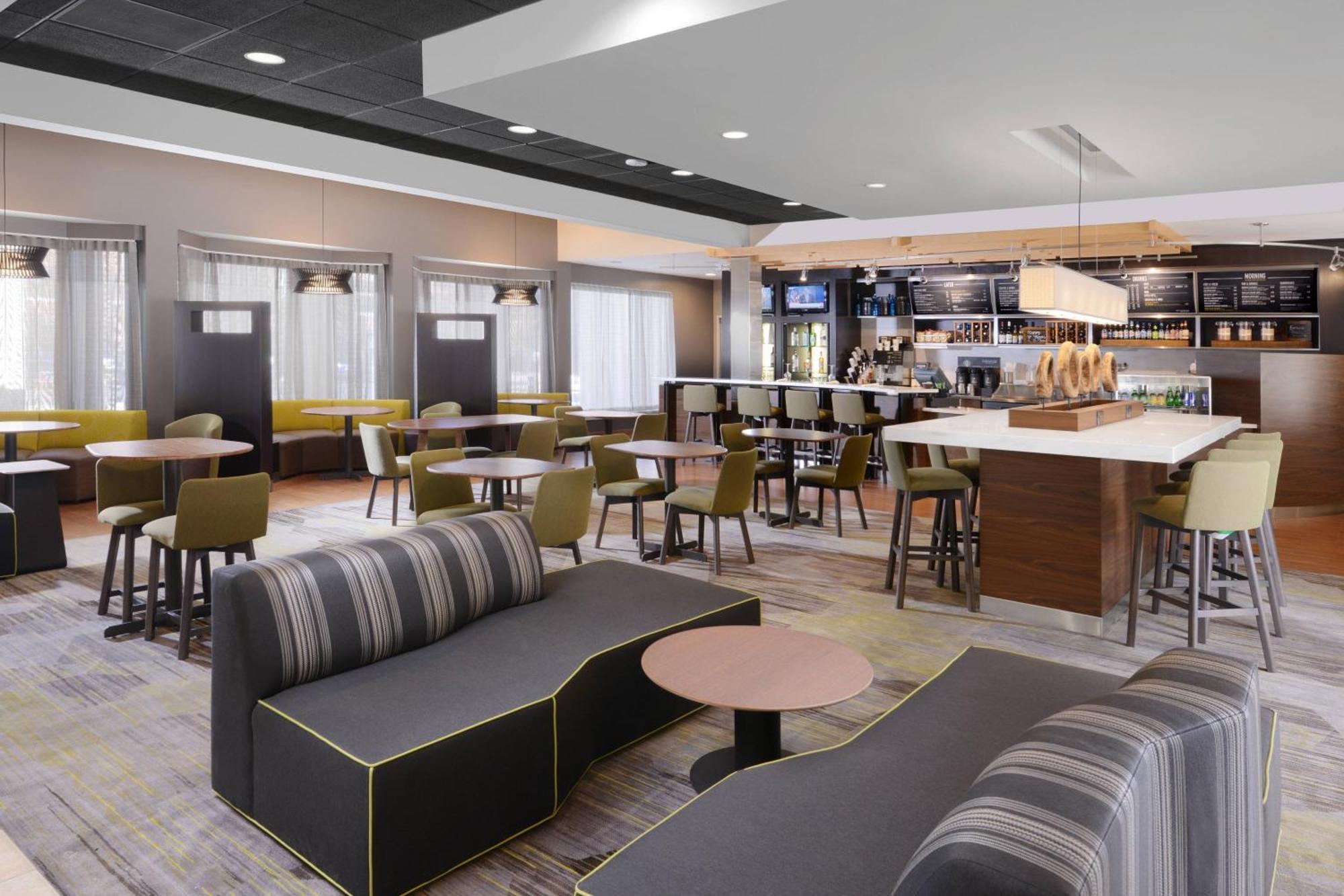 Courtyard By Marriott Boulder Hotell Exteriör bild