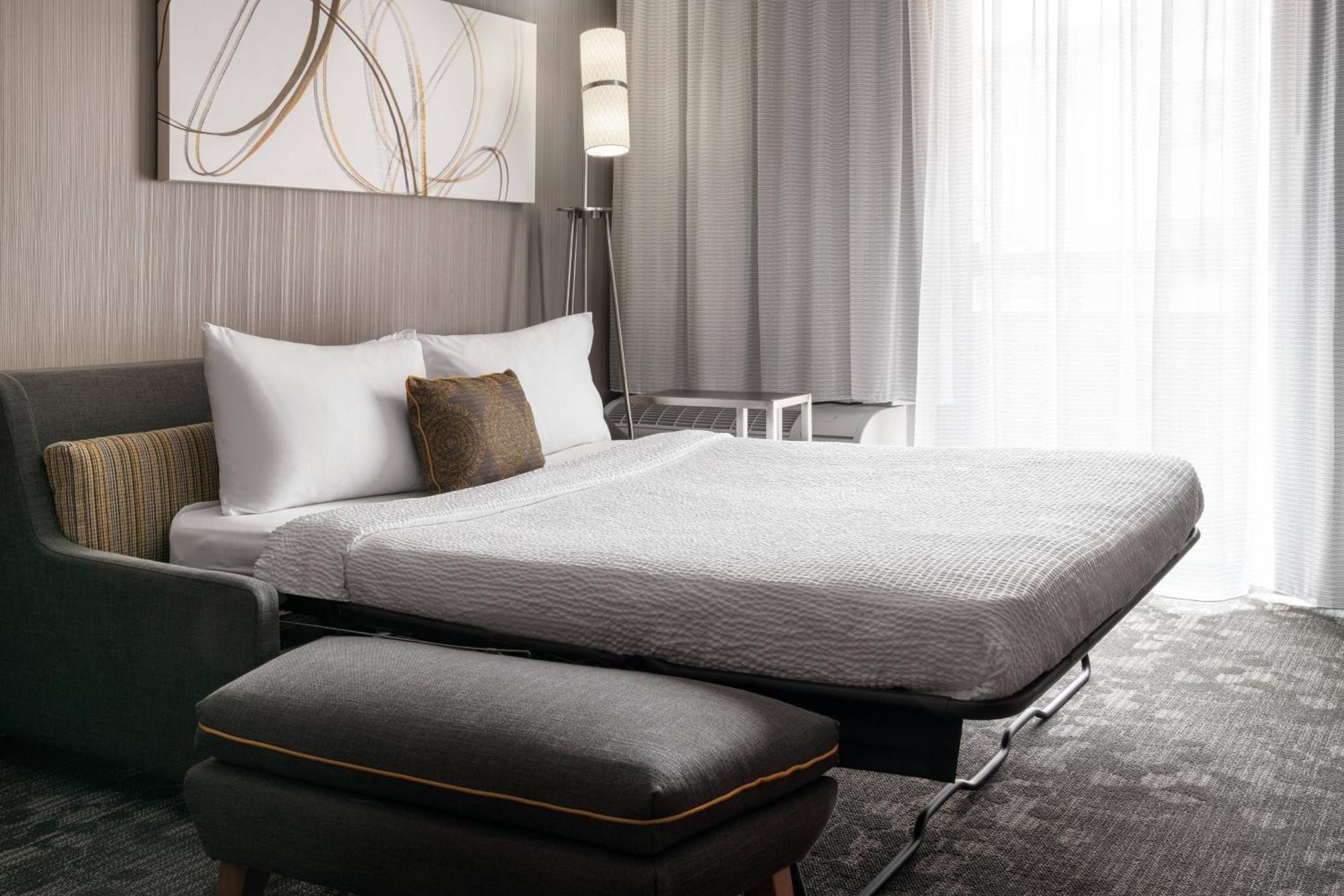 Courtyard By Marriott Boulder Hotell Exteriör bild