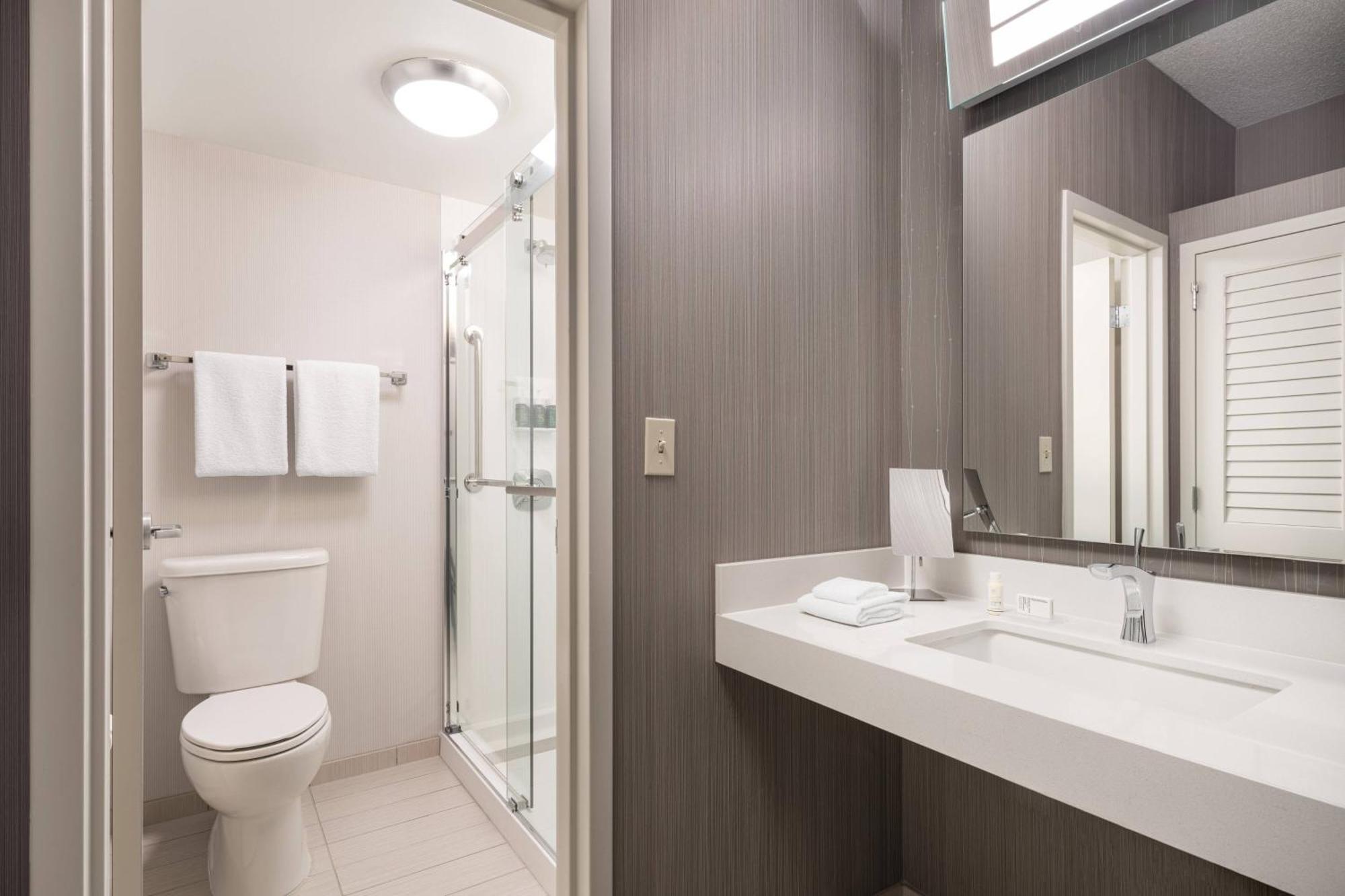 Courtyard By Marriott Boulder Hotell Exteriör bild